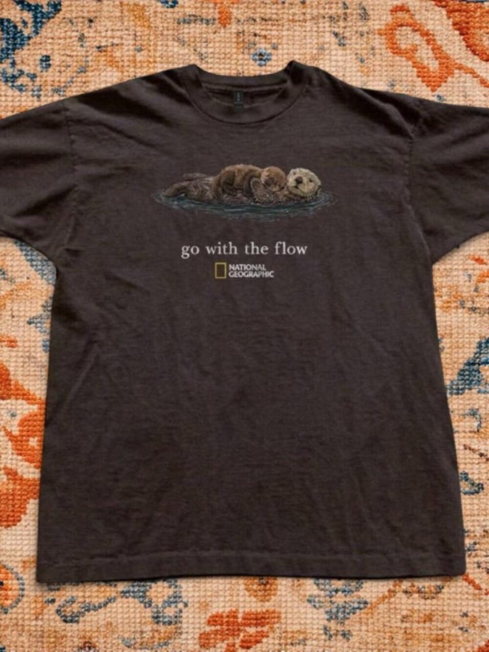 Vintage National Geographic “Go With the Flow” Graphic T-Shirt Otters Nature Tee